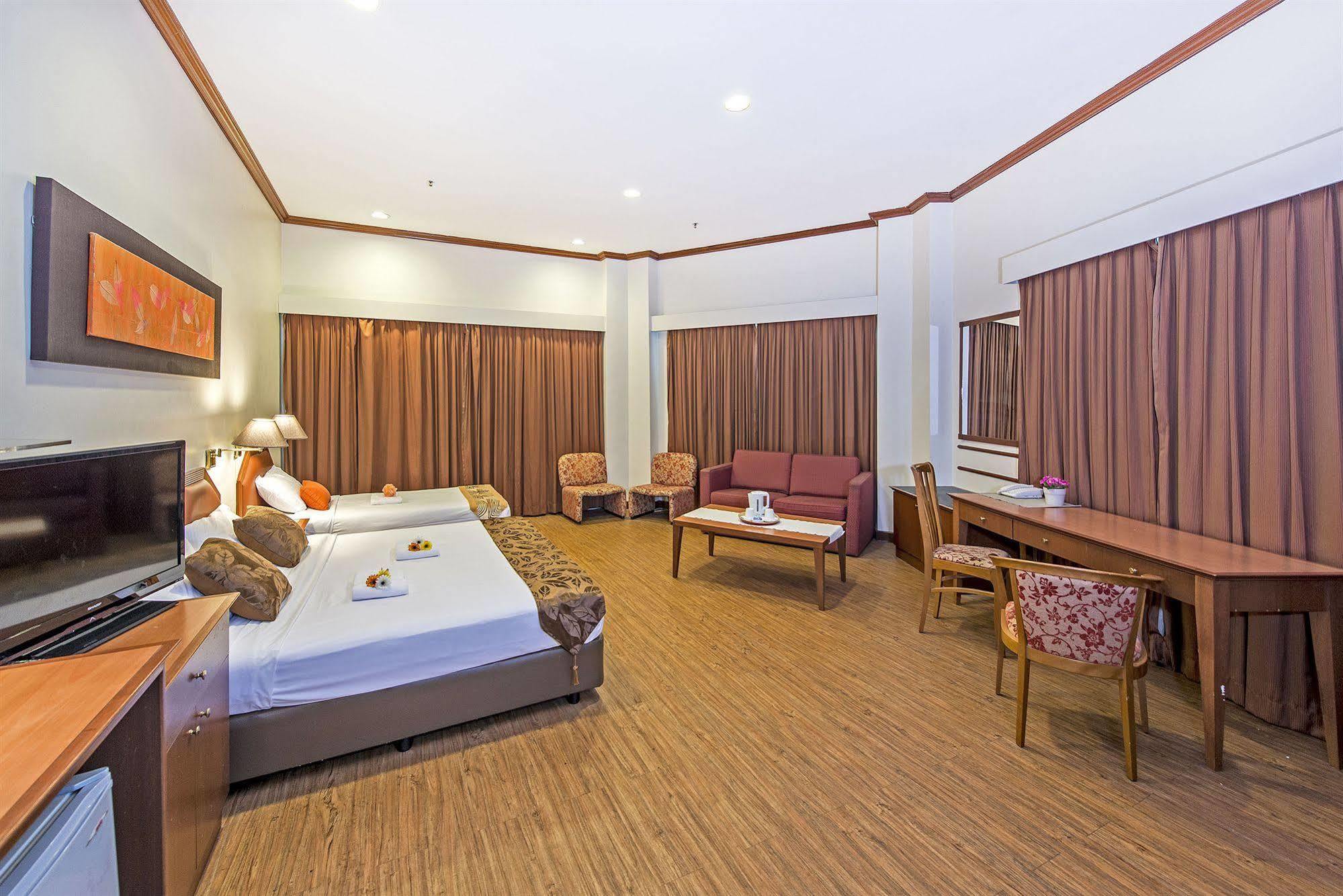Hotel 81 Tristar Сингапур Екстериор снимка